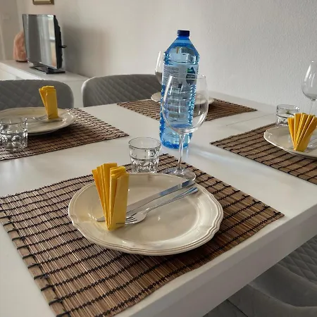 Apartamento Con Vistas Al Mar En Reserva De * Marbella